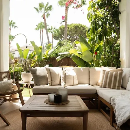 Casa Strelitzia Jardin Privado En El Presidente Apartment