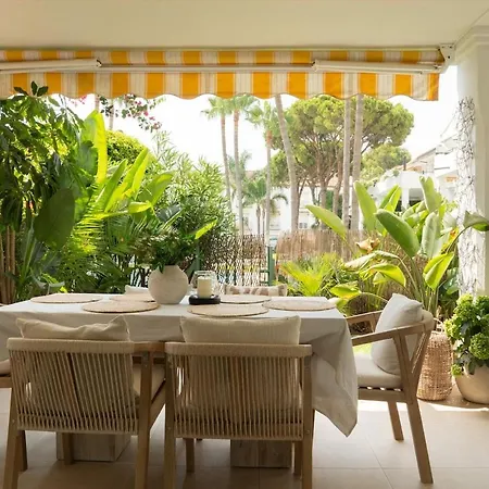 Casa Strelitzia Jardin Privado En El Presidente Apartment